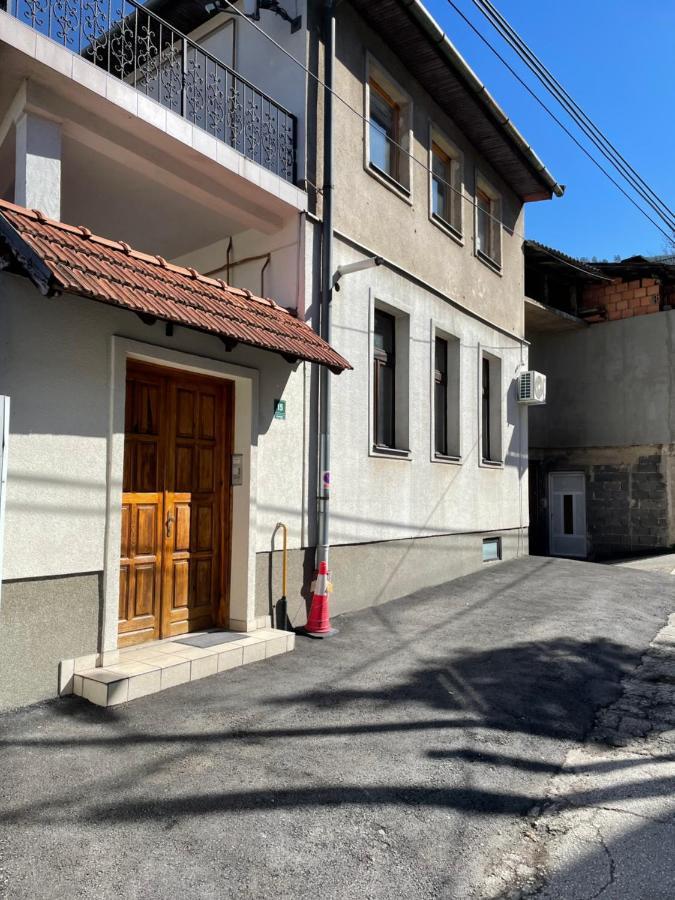 Vila Rijad SJJ Exteriör bild